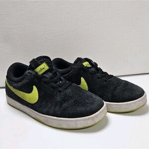 Nike SB Eric Koston Boys Kids Youth Skateborading Sneakers Shoes 11c Black Volt